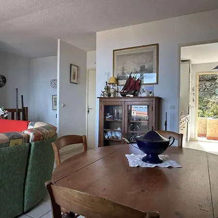 Maison Bord De A Avec Terrasse Et Garage - Fr-1-225c-164 *